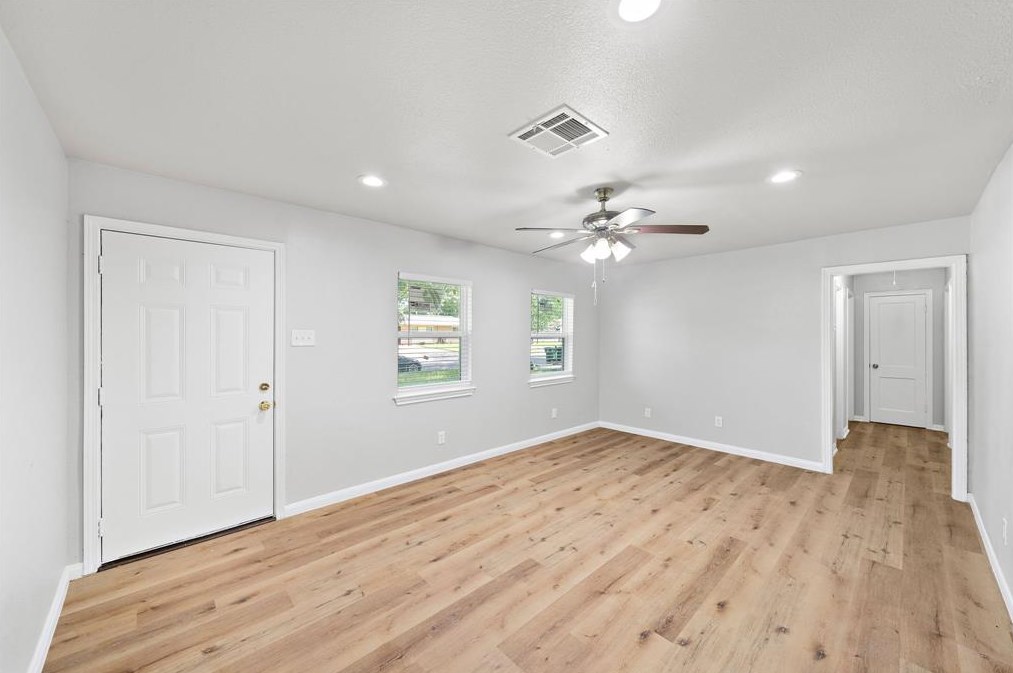 5814 Westover St, Houston TX  77033-2234 exterior