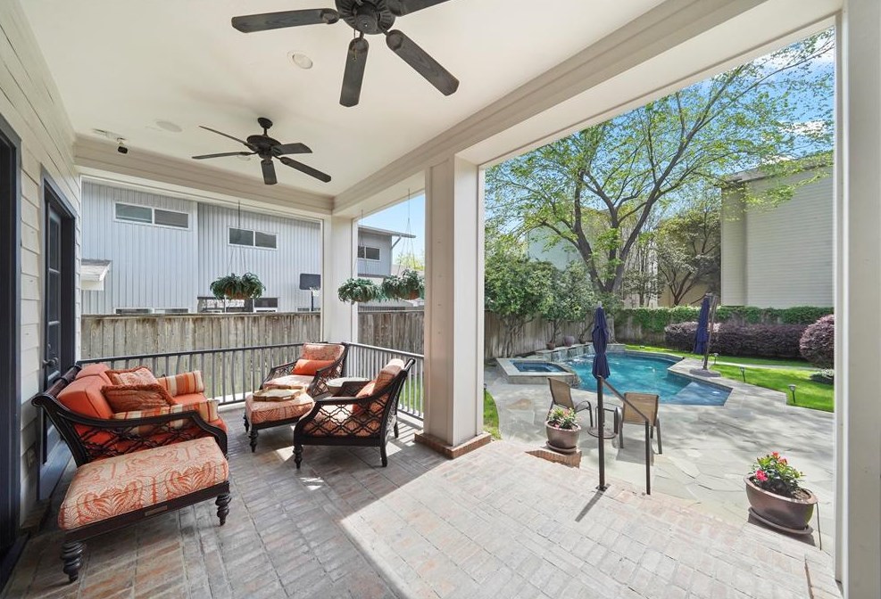 930 24 St, Houston TX  77009-1710 exterior