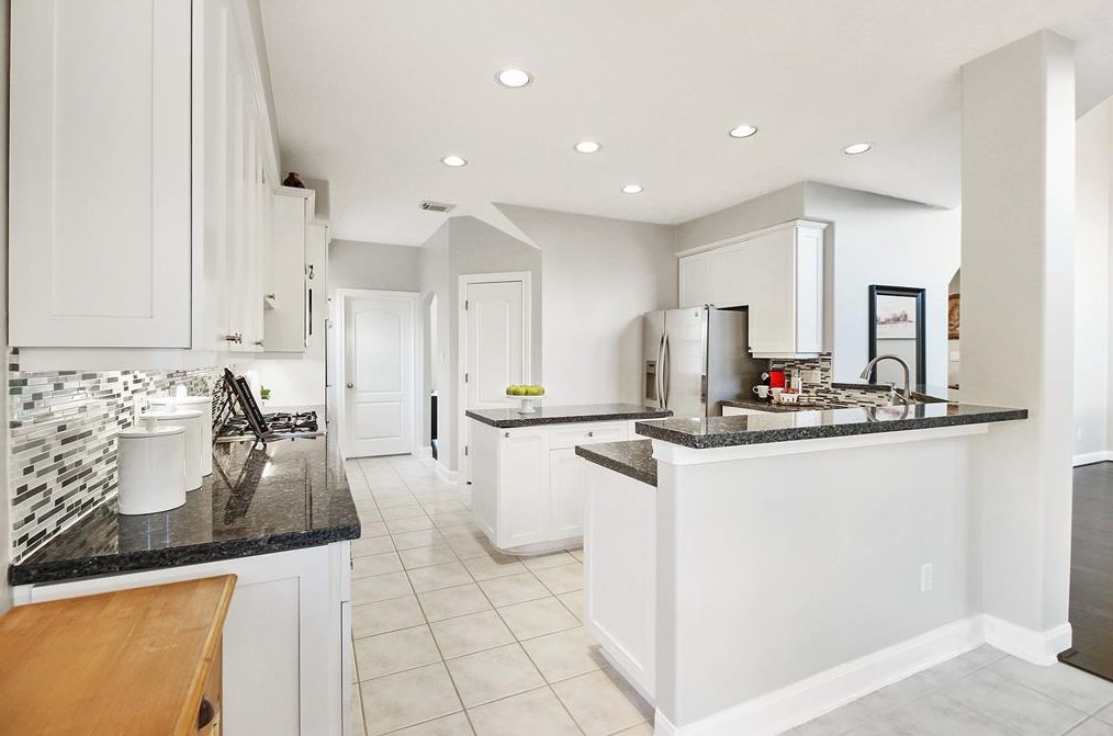 5310 Indian Shr Ln, Houston TX  77041-4299 exterior