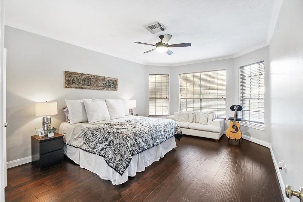 5310 Indian Shr Ln, Houston TX  77041-4299 exterior