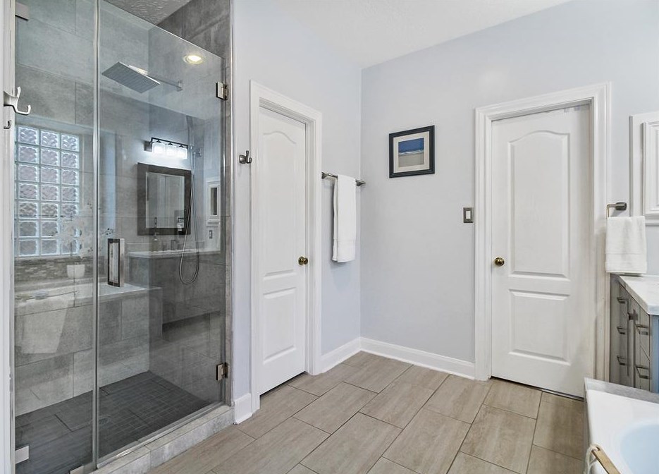 5310 Indian Shr Ln, Houston TX  77041-4299 exterior