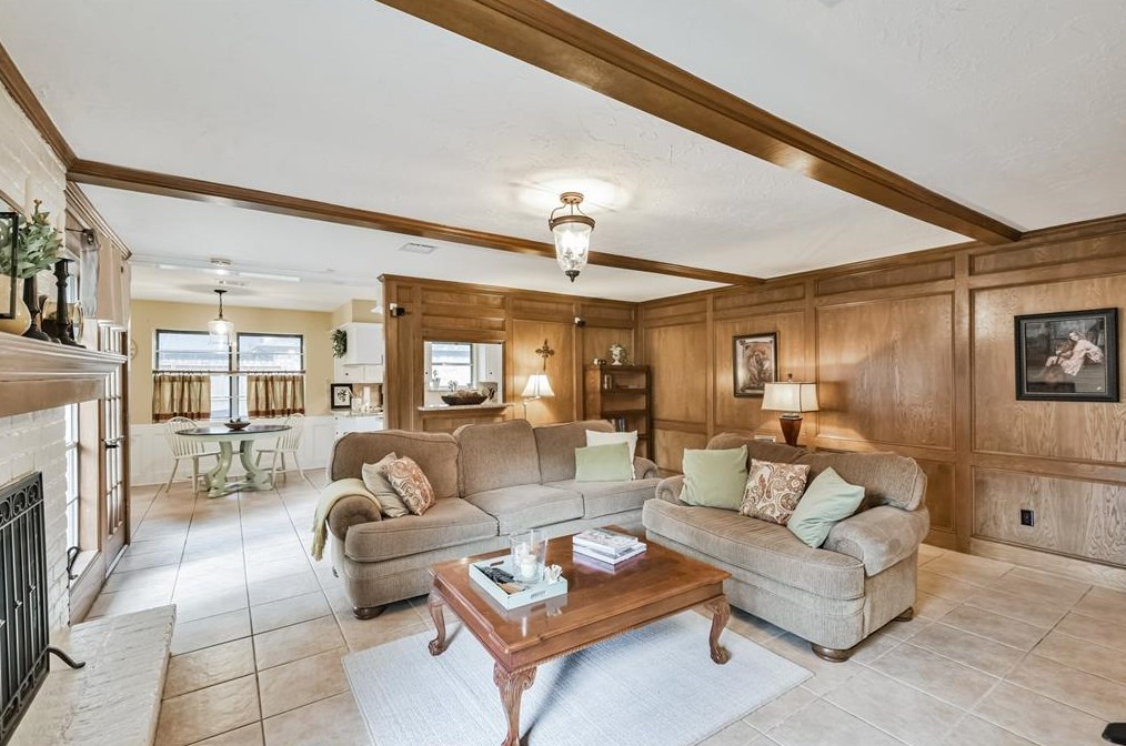 11915 Normont Dr, Houston TX  77070-2958 exterior