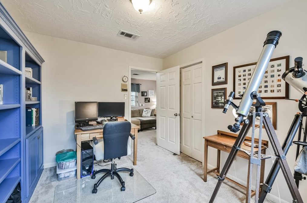 11915 Normont Dr, Houston TX  77070-2958 exterior