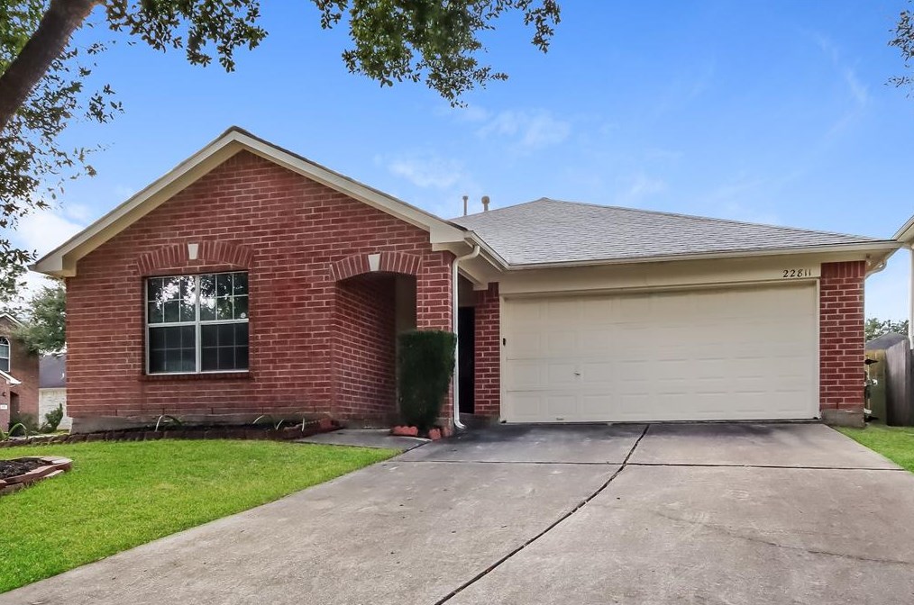 22811 Fairfax Village Cir, Spring TX  77373-5002 exterior