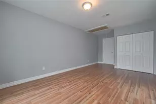 1425 Confederate Rd, Houston, TX 77055 - Photo 27