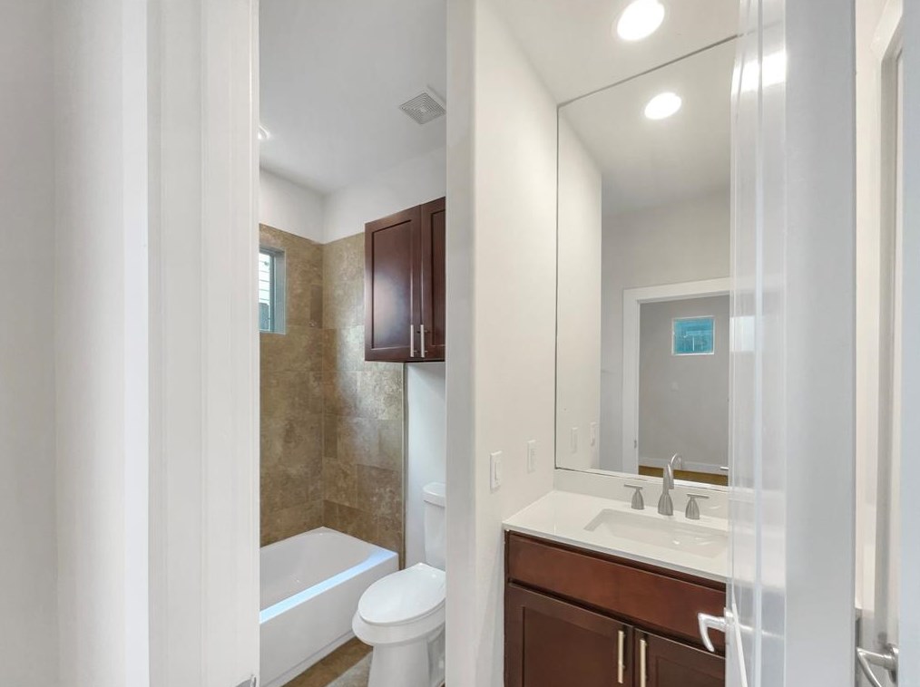 1712 Bremond St, Houston TX  77004-1852 exterior