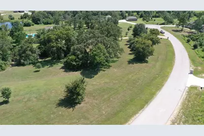 10289 Henley Cove, Iola, TX 77861 - Photo 5