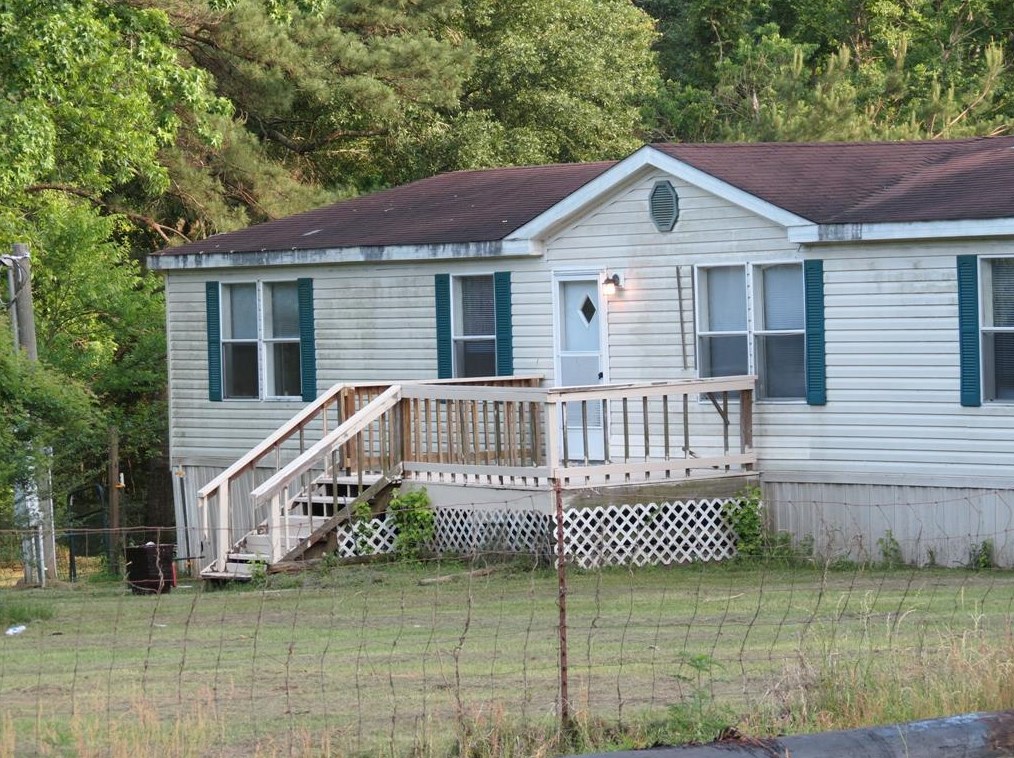 70 Hawthorne Rd, New Waverly TX  77358-3831 exterior