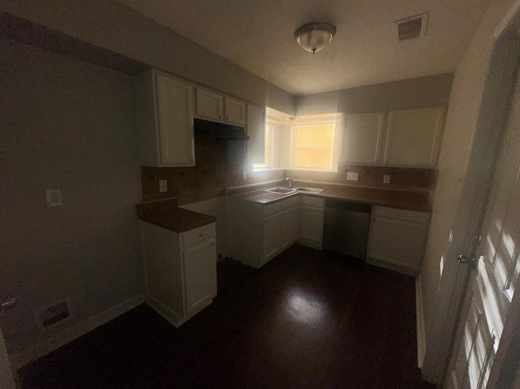 11730 Bryonston Dr, Houston TX  77066-4524 exterior