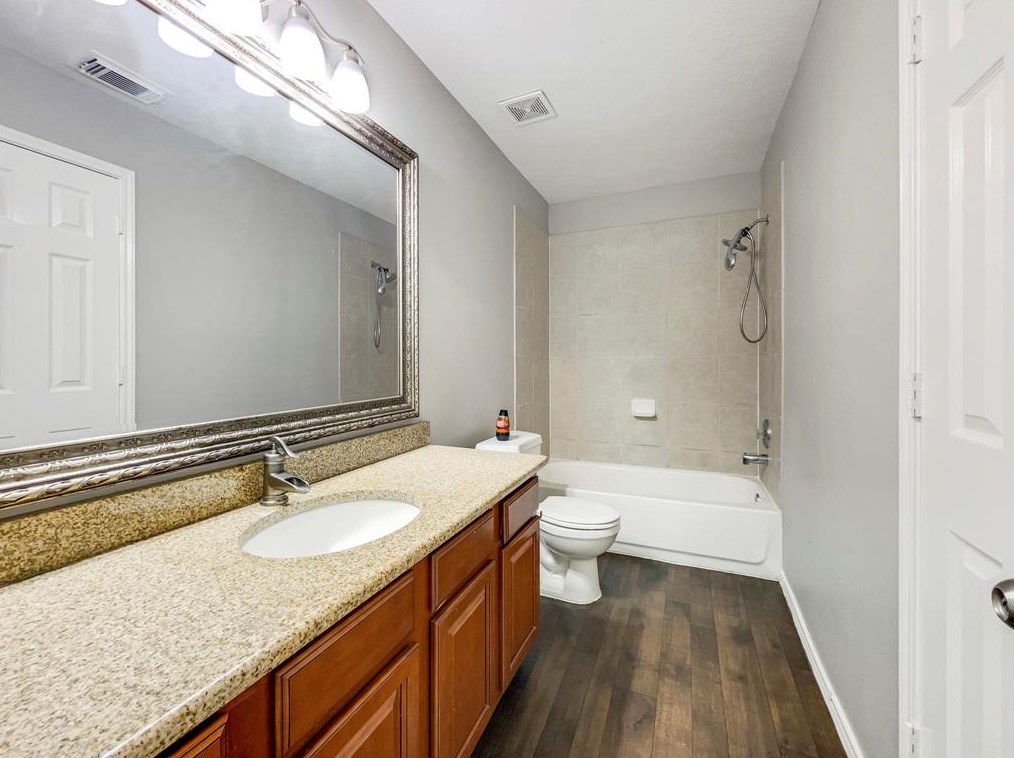 9222 Strawberry Cactus Loop, Houston TX 77064-4619 exterior