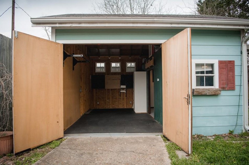 1006 Nadine, Houston TX  77009-2442 exterior