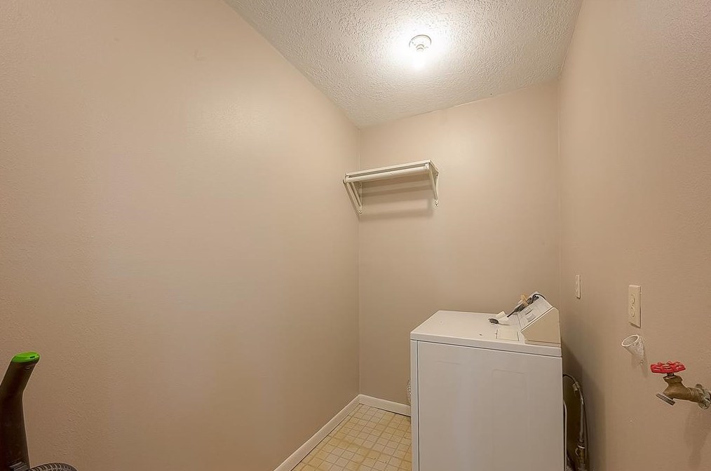 4207 Marlborough, Houston TX  77092-7531 exterior