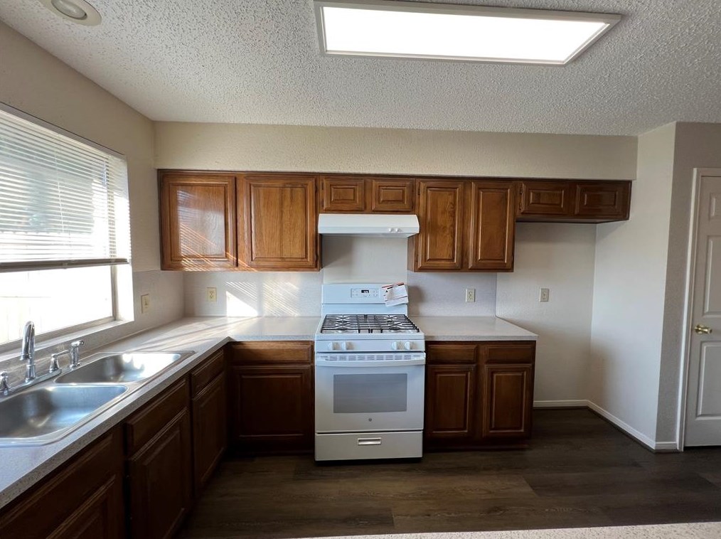 3130 Mesquite Dr, Sugar Land TX  77479-1862 exterior