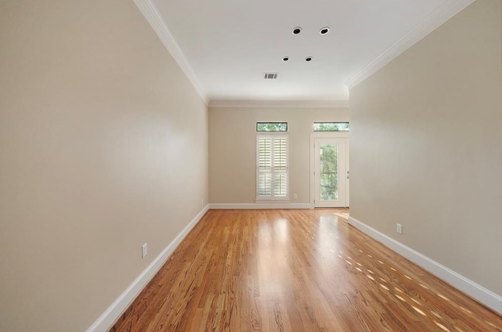 3531 Yupon, Houston TX  77006-4842 exterior