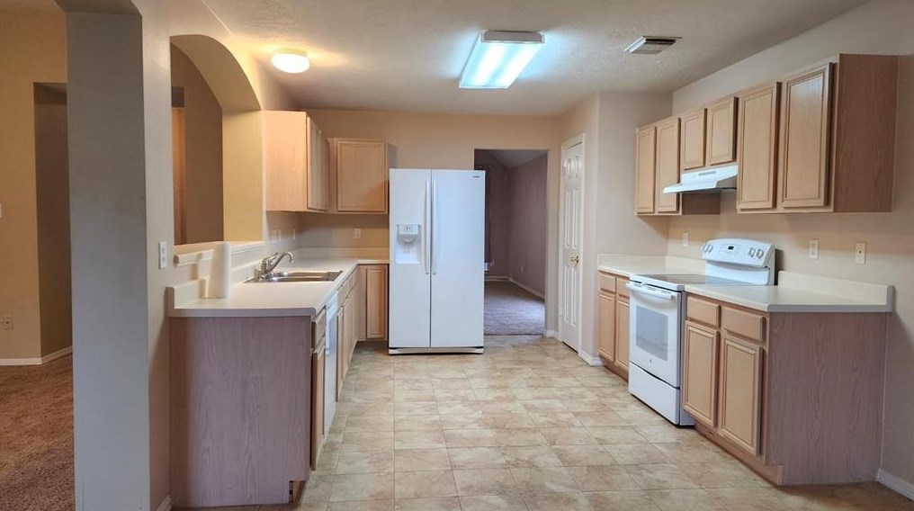 21019 Royal Villa Dr, Katy TX  77449-4396 exterior
