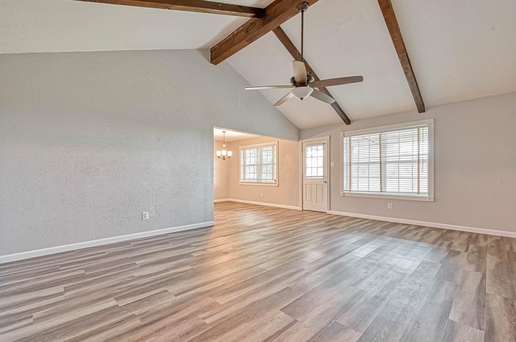 1046 Shady Trail Ln, Houston TX  77038-1833 exterior