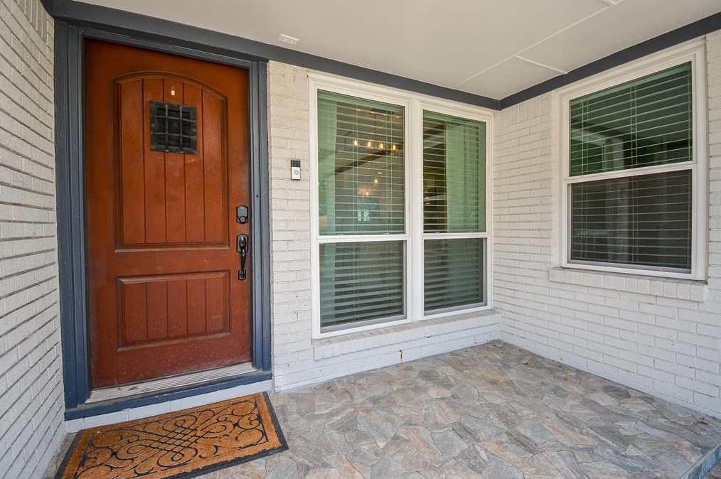 1038 Stonecrest Dr, Houston TX  77018-7524 exterior