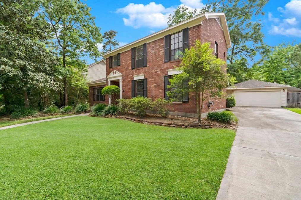31 Duskwood Pl, Spring TX  77381-6135 exterior