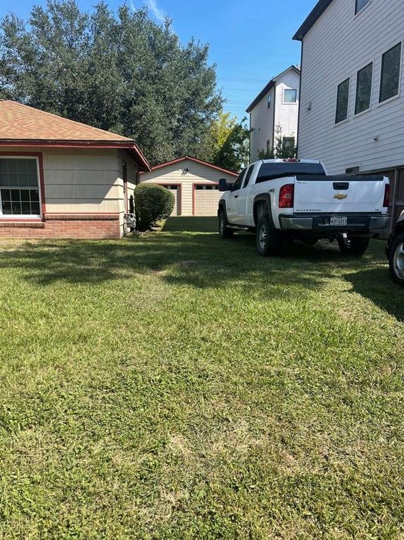 1222 Wycliffe Dr, Houston TX  77043-2706 exterior