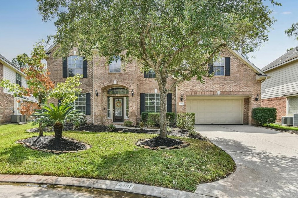 6407 Greencreek Meadows Ln, Spring TX  77379-8243 exterior