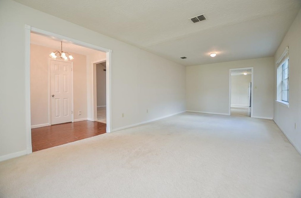 12111 Creekhurst Dr, Houston TX  77099-4111 exterior