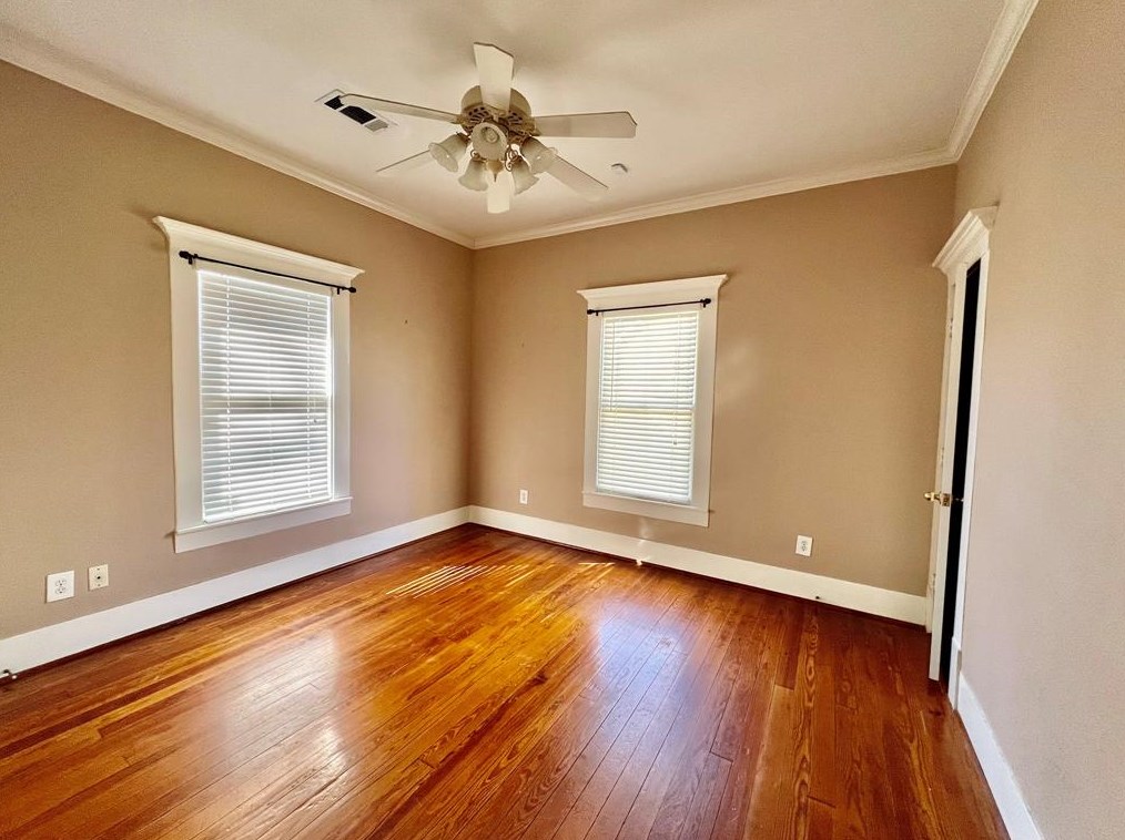 1345 Nashua St, Houston TX  77008-3745 exterior