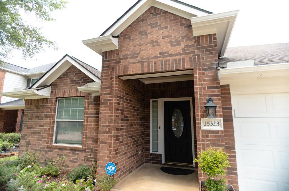 15323 Court Green Trl, Cypress TX  77433-6209 exterior