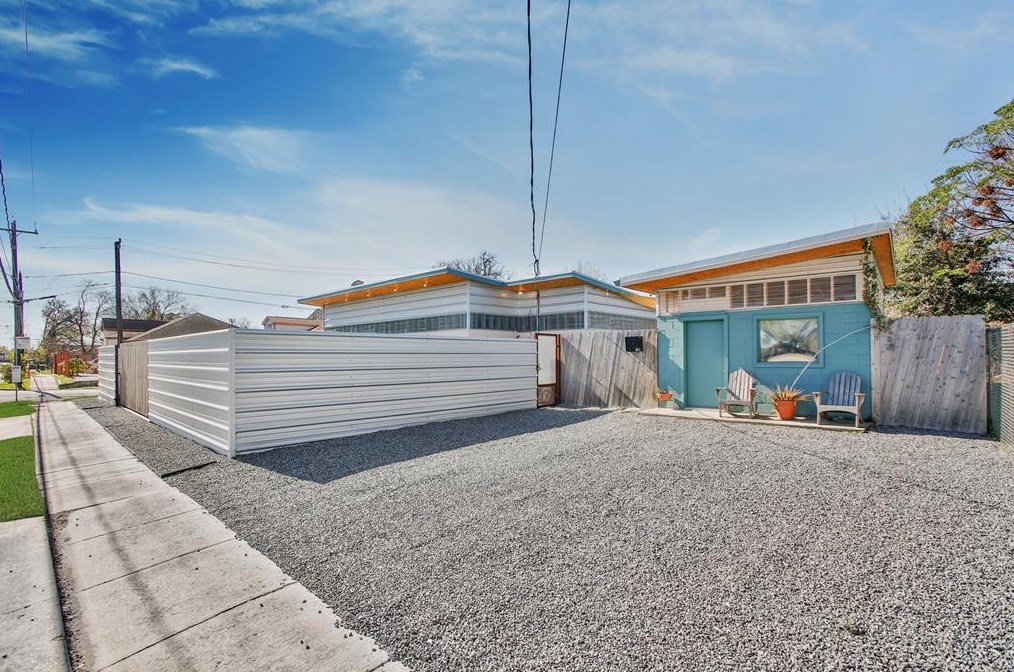 803 Schweikhardt St, Houston TX  77020-7148 exterior