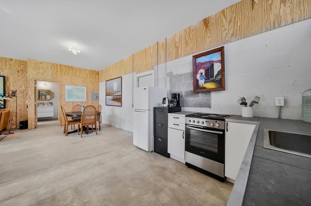 803 Schweikhardt, Houston TX  77020-7744 exterior
