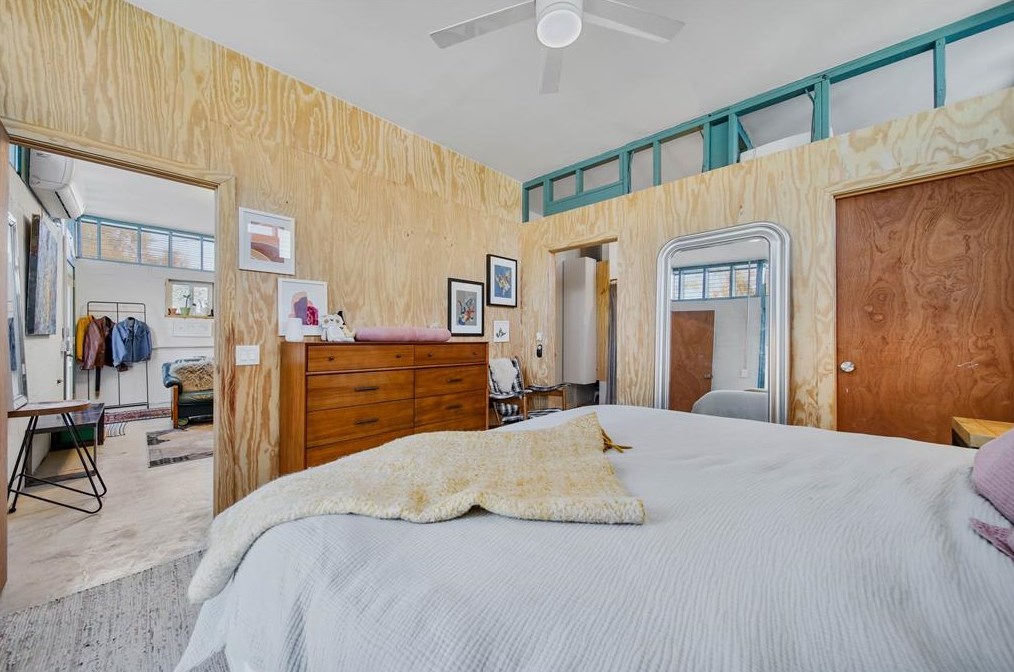 803 Schweikhardt, Houston TX  77020-7744 exterior