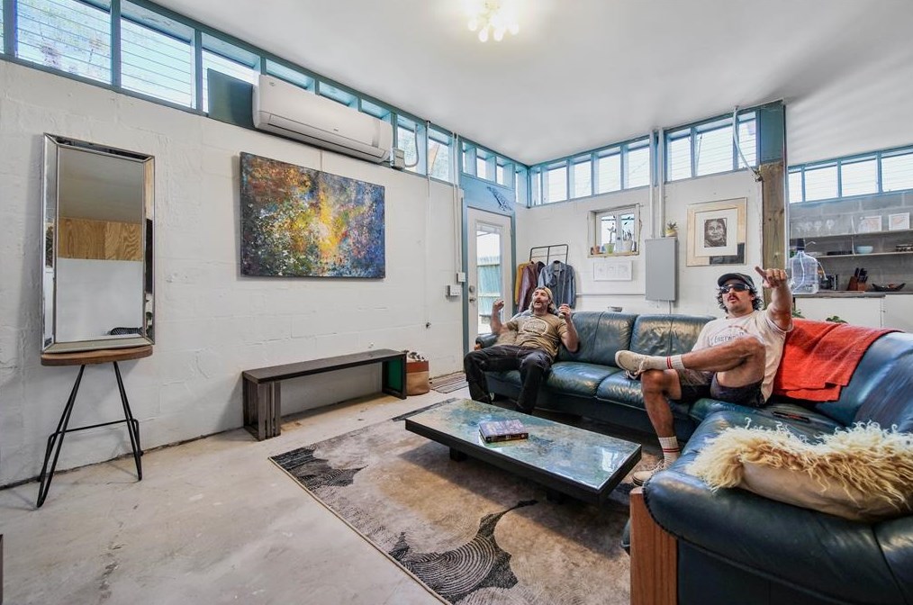 803 Schweikhardt, Houston TX  77020-7744 exterior