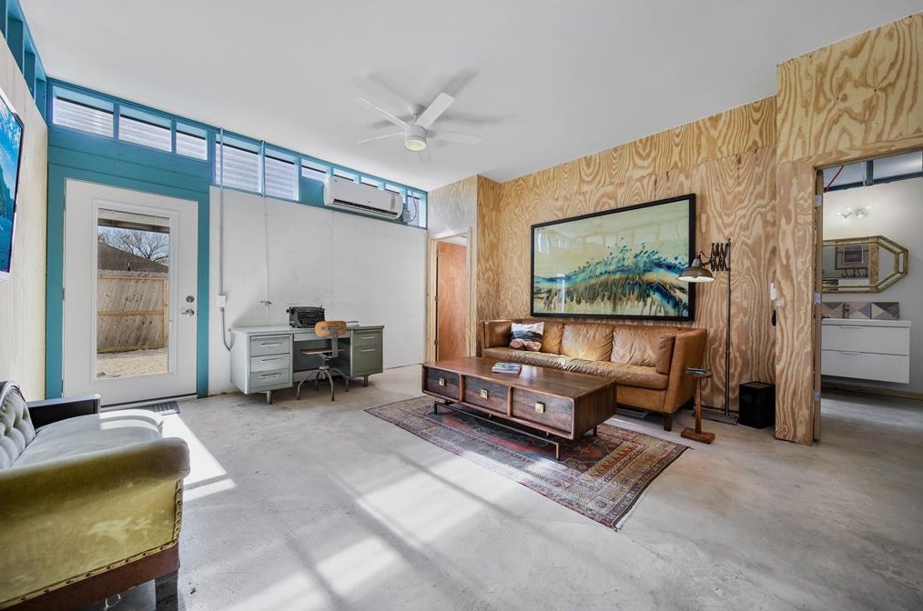 803 Schweikhardt, Houston TX  77020-7744 exterior
