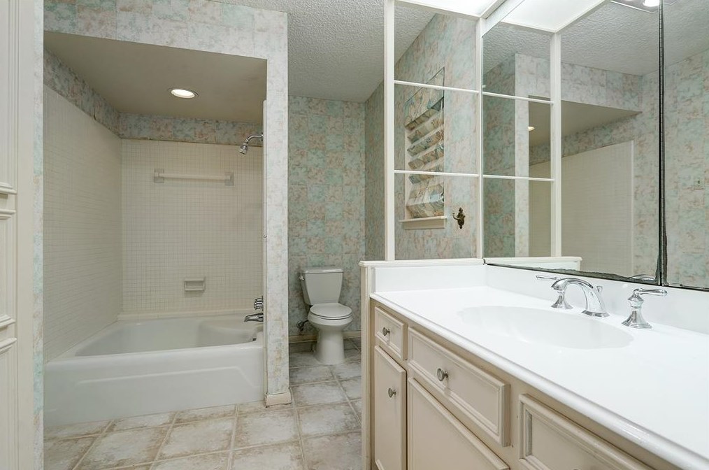 9 Tiffany Sq, Sugar Land TX  77478-3708 exterior