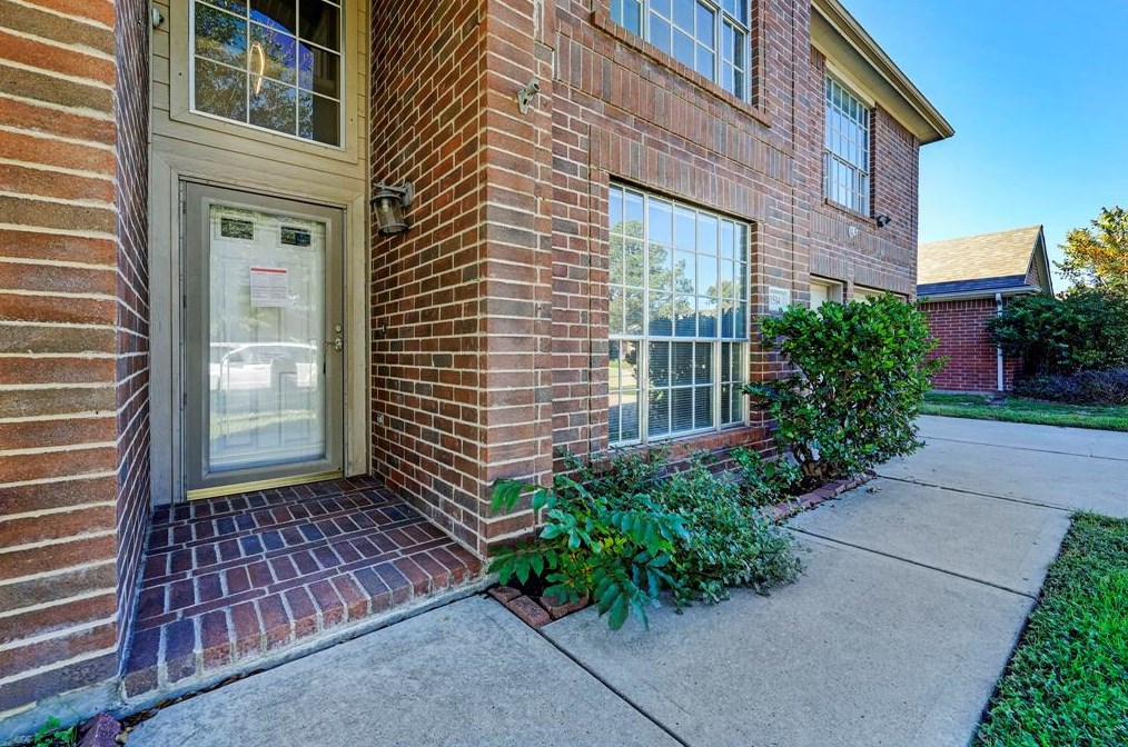 1514 Grand Junction Dr, Katy TX  77450-4525 exterior