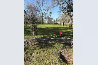 1110 Pipkin Street, Beaumont, TX 77705 - Photo 1