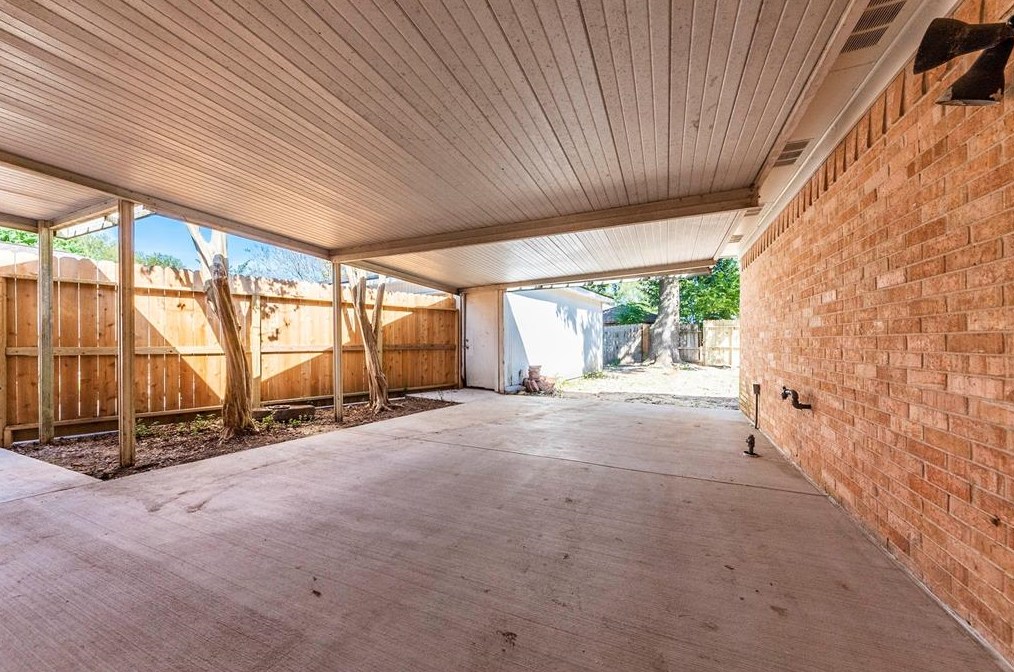 15807 Fathom Ln, Houston TX 77062-4437 exterior