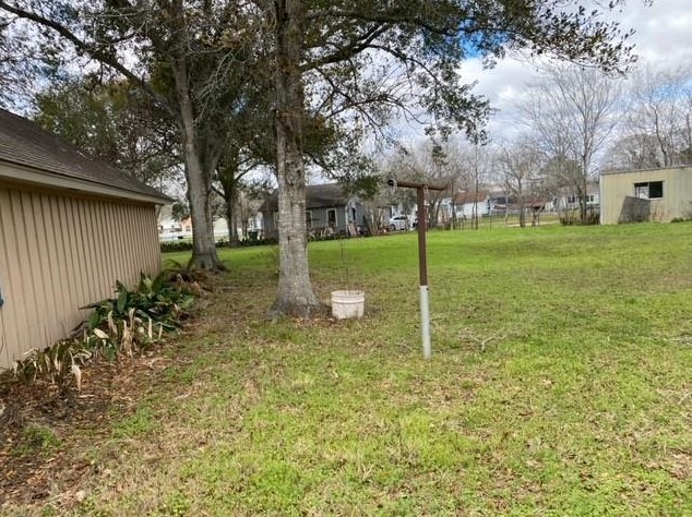 301 Church St, Jones Creek TX  77437-3401 exterior