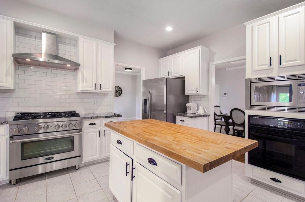 13522 Scenic Glade Dr, Houston TX  77059-2809 exterior