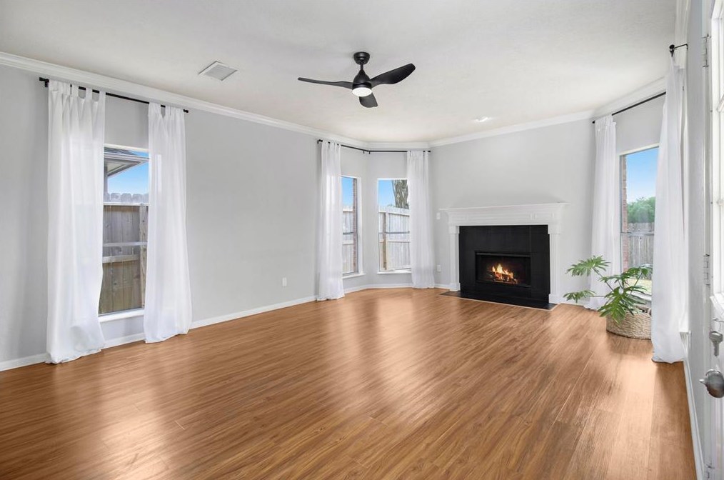 13522 Scenic Glade Dr, Houston TX  77059-2809 exterior