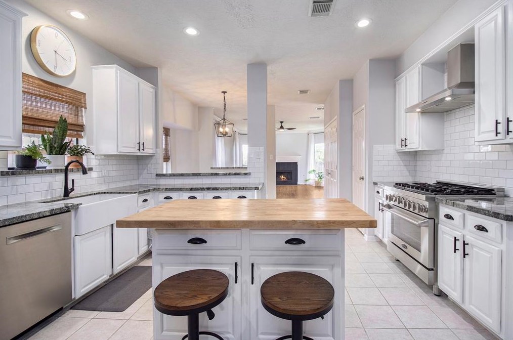 13522 Scenic Glade Dr, Houston TX  77059-2809 exterior