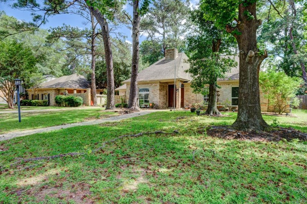 17506 Rustington Dr, Spring TX  77379-4263 exterior