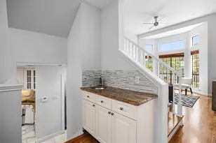 1926 Indiana St, Houston, TX 77019 - Photo 9