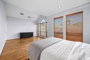 1926 Indiana St, Houston, TX 77019 - Photo 21