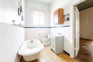 208 8th St, Glidden, TX 78943 - Photo 11