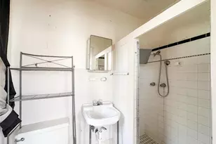 208 8th St, Glidden, TX 78943 - Photo 9