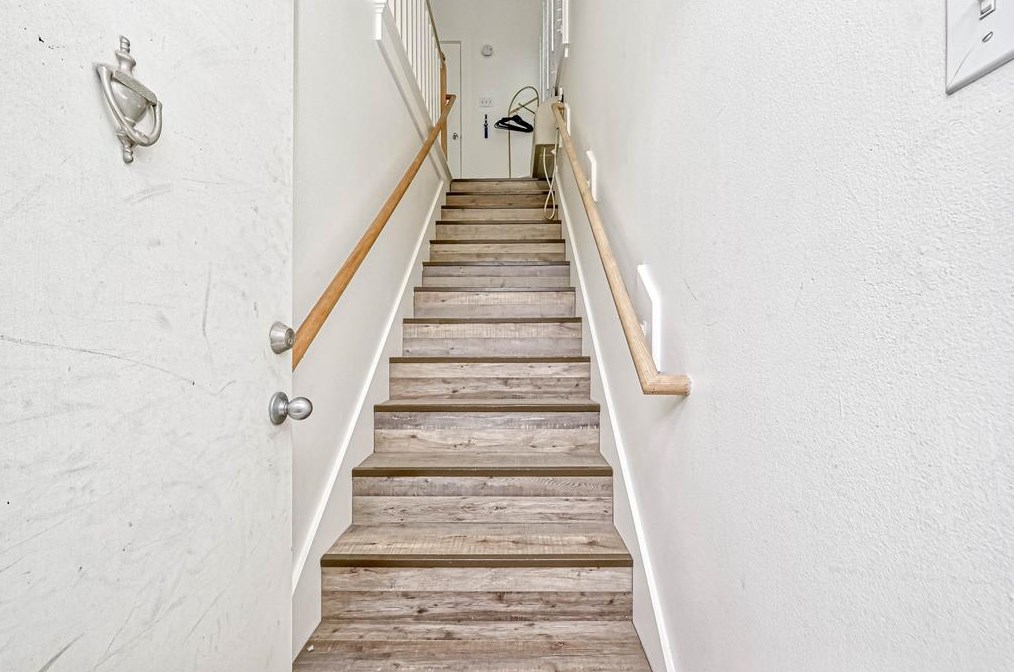 2112 Harold St, Houston TX  77098-1402 exterior