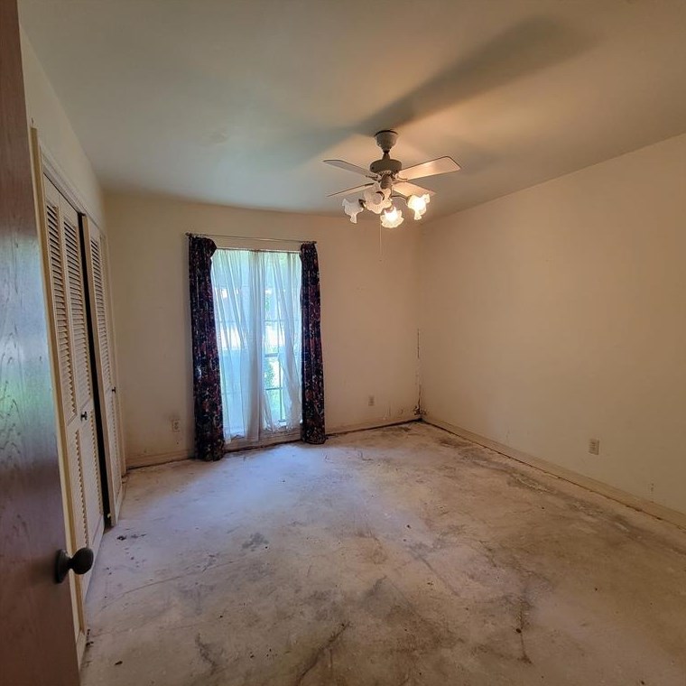 18630 Prince William Ln, Houston TX  77058-4225 exterior