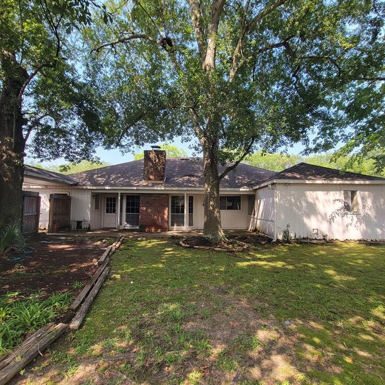 18630 Prince William Ln, Houston TX  77058-4225 exterior