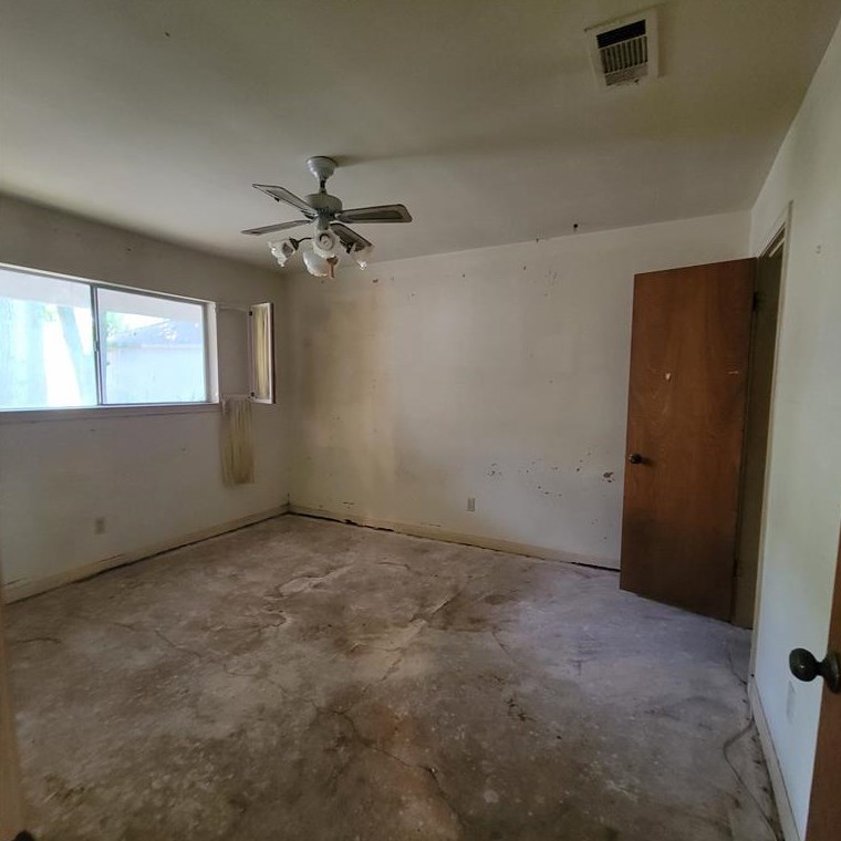 18630 Prince William Ln, Houston TX  77058-4225 exterior