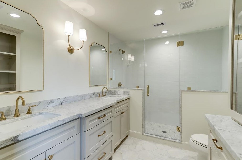 11858 Westmere Dr, Houston TX  77077-3715 exterior